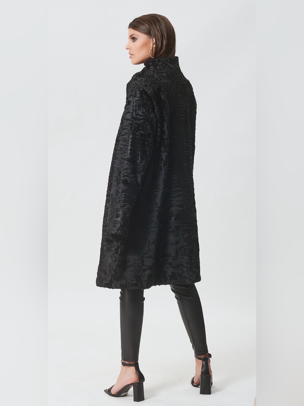 Bebe Women’s Black Faux Fur Long Coat - Picture 4 of 16